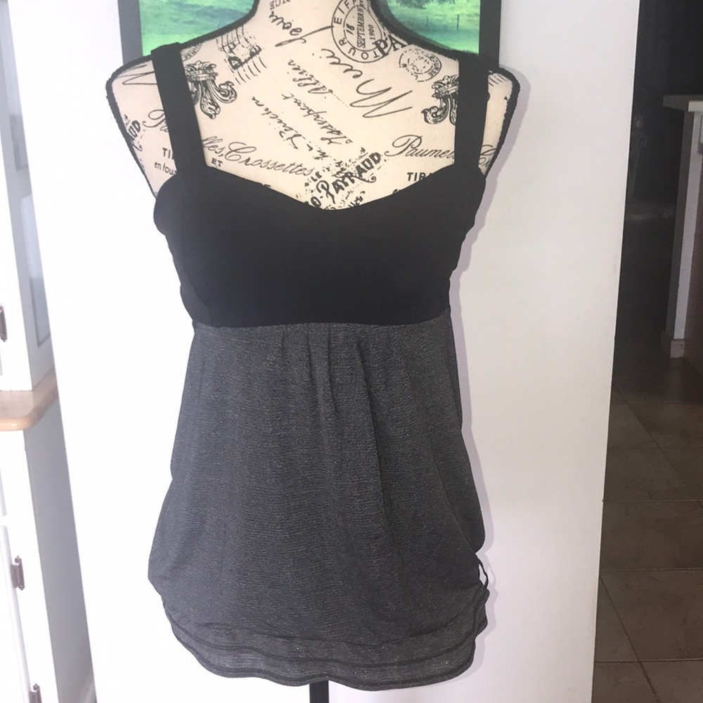 LULULEMON SPORTS TOP W/ ADJUSTABLE BOTTOM